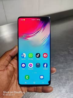 samsung s10 5g 8/256 punch dote or back sey ik kony sey tota howa hey