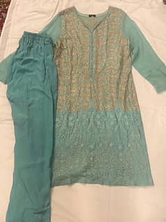 2 piece suit condition 10/10 Original Agha Noor