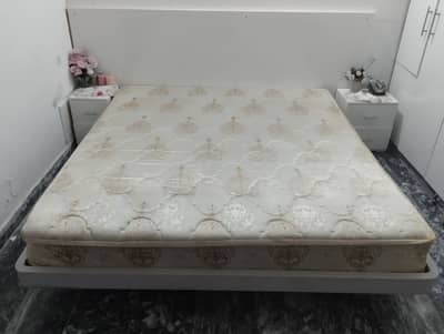 spring matteress king size bed