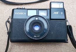 Yashica MF-2 Reel Camera Condition 10/9