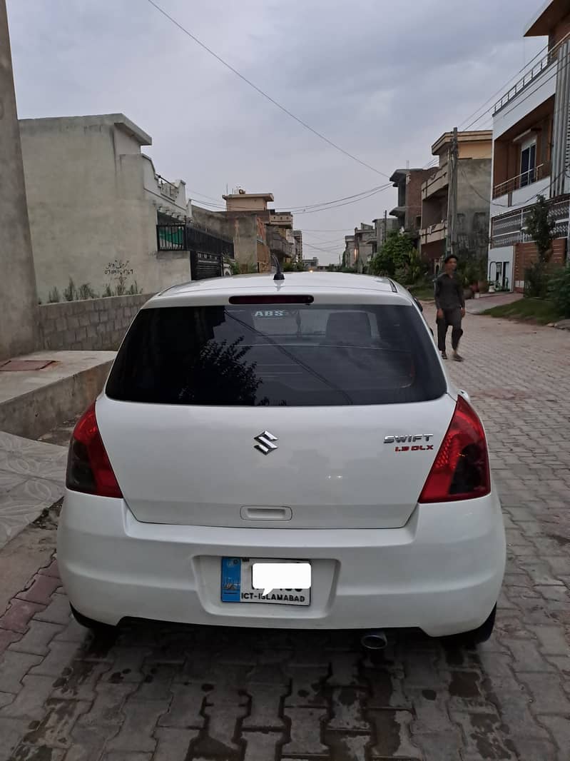 Suzuki Swift 2012 0