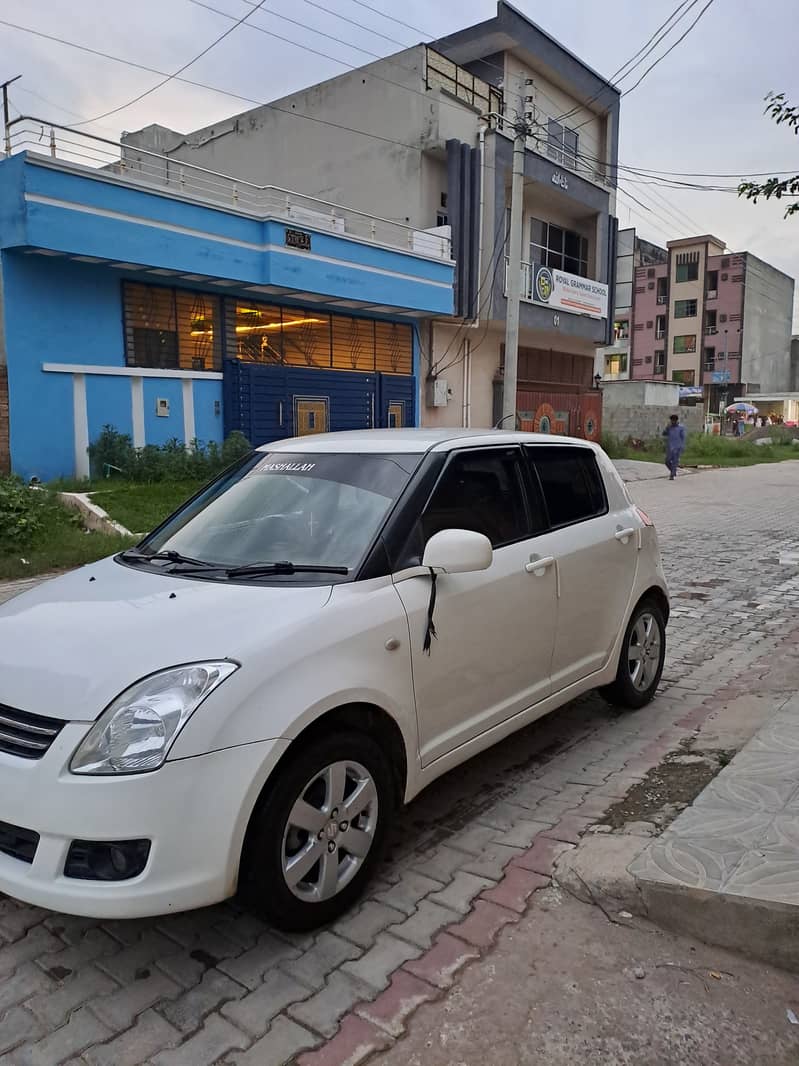 Suzuki Swift 2012 3