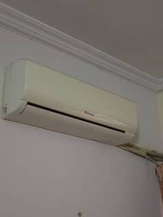 Air Conditioner (1.5 ton)