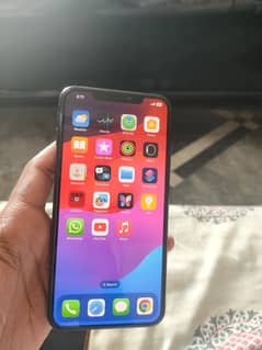 Iphone Xs Max 256gb battery health 85%