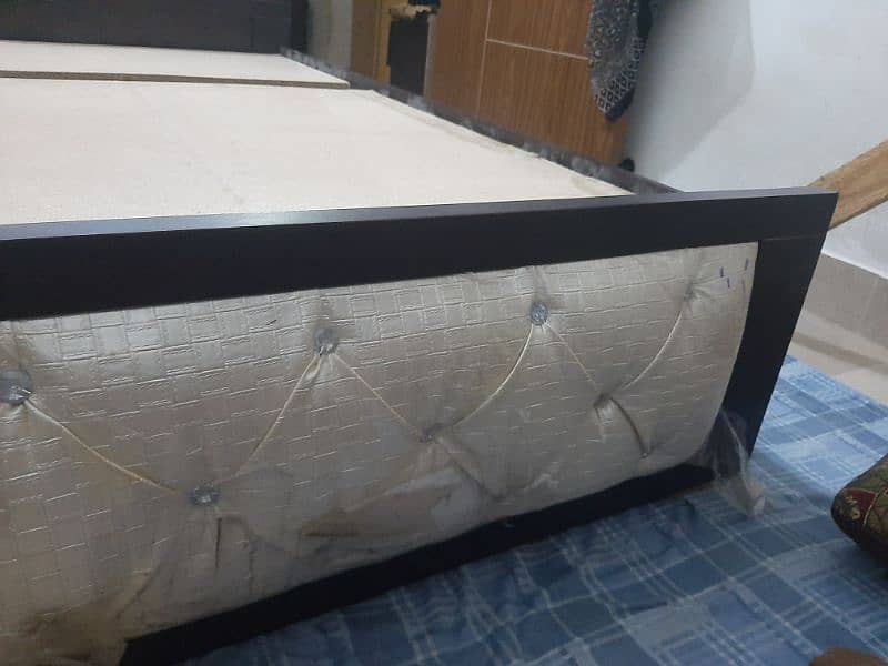 Double Bed New Condition 4