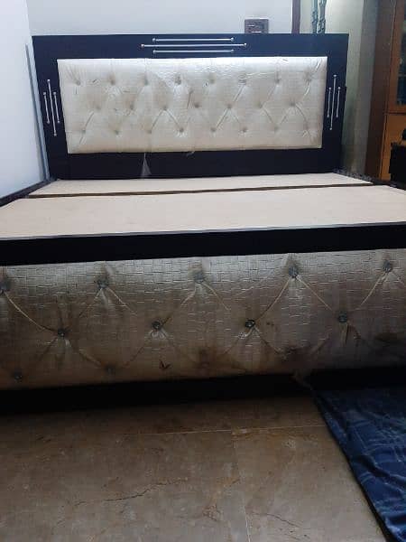 Double Bed New Condition 5