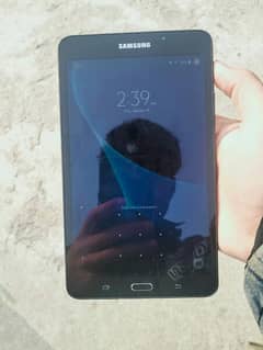 Samsung Galaxy tab A6 with box ram 2 rom 8 whats up. 03199460360