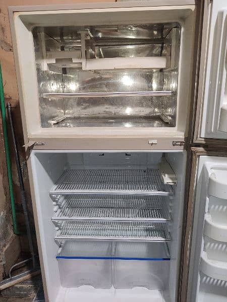 Dawlance full size refrigerator for sale 2