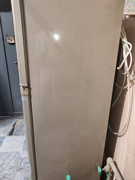 Dawlance full size refrigerator for sale 4