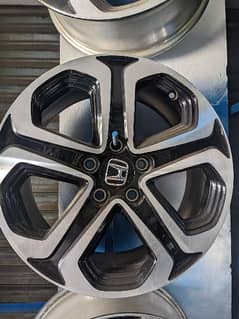 17 inches alloy rims