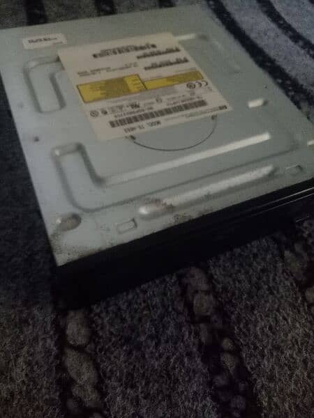 CD/ DVD ROM / WRITER / SATA 0