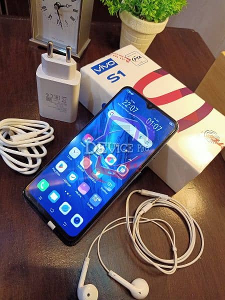 vivo y17 box with fast charger 6