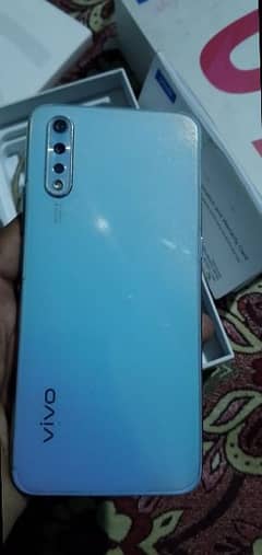 vivo s1