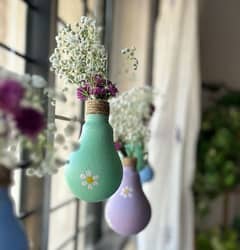bulb hanges vases