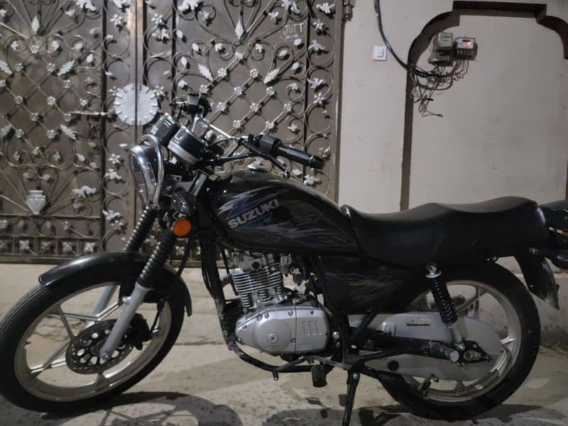 Suzuki GS 150SE 1