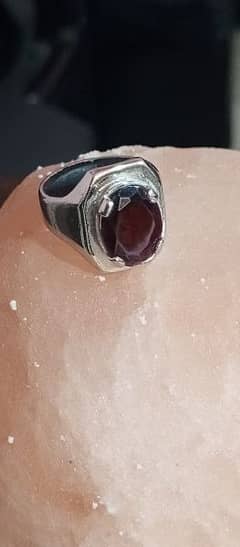 Garnett stone ring