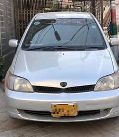 Toyota Platz 2000