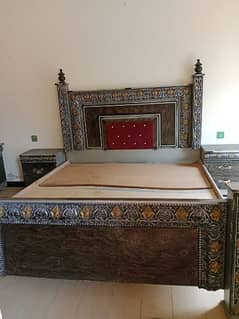 Wood bed