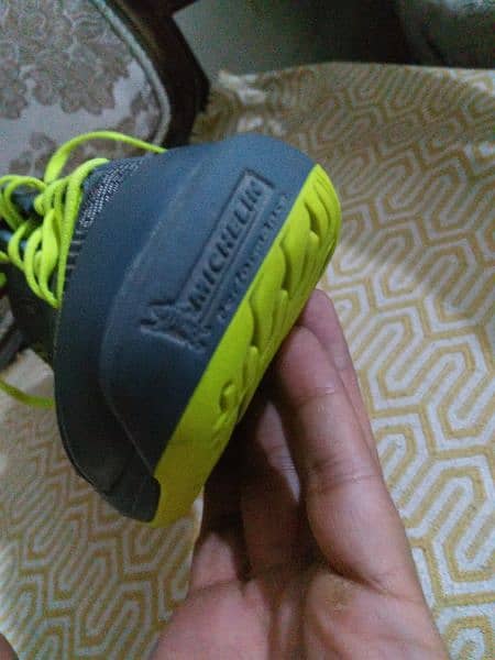 Imported babolat compny shoes for sell. 4