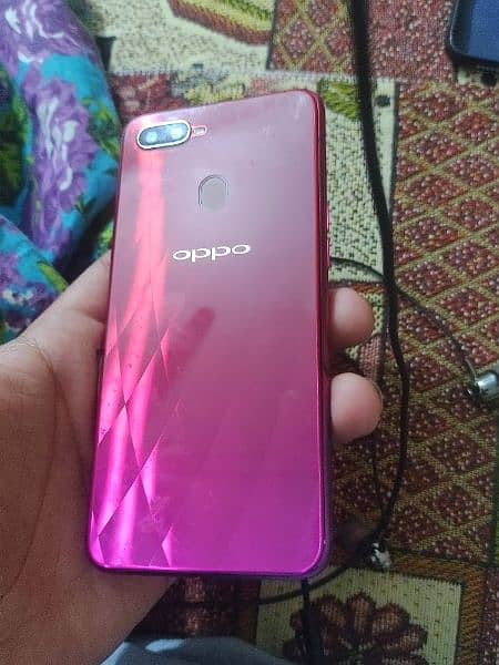 OPPO F9 0