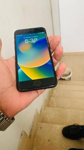 Iphone 8
64gb
read description 030/862/96369 0