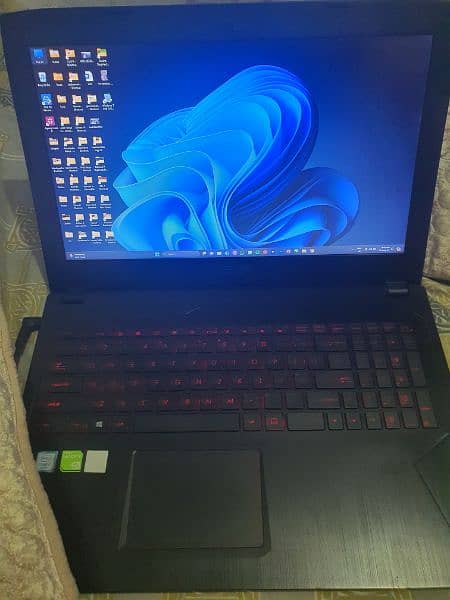 Asus Rog Strix FX60 Gaming Laptop with GTX-1060 0