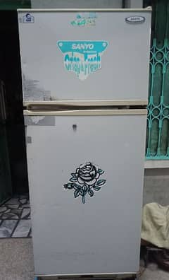 Japani fridge for Sale