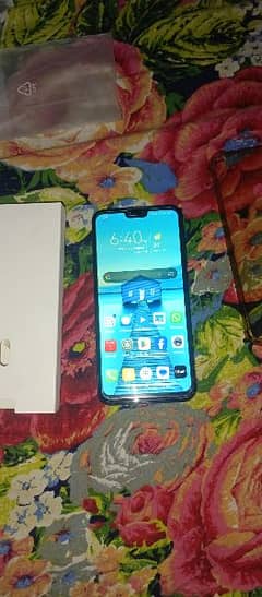 huawei y9 2019 4/64 lush condition h zubardust chal raha h