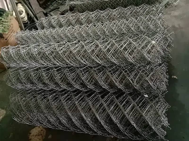 Pvc coated Chainlink & Spotwelded Mesh / Galvanized Razor wire 6