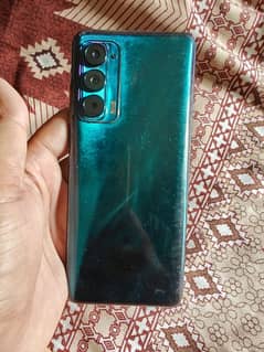 Edge 2021 8GB 256GB back glass minor crack aur front bhi minor  Crack