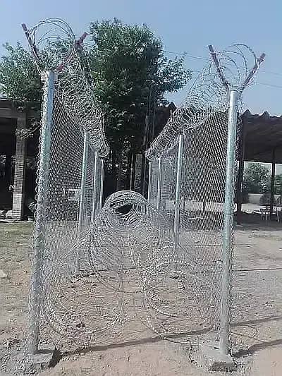 Fence Mesh Net Chainlink spot welded mesh 03007028033 5