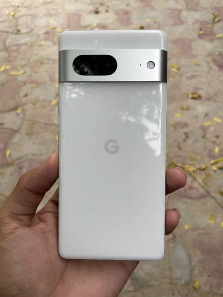 Google Pixel 7 White colour 10/10condition 0