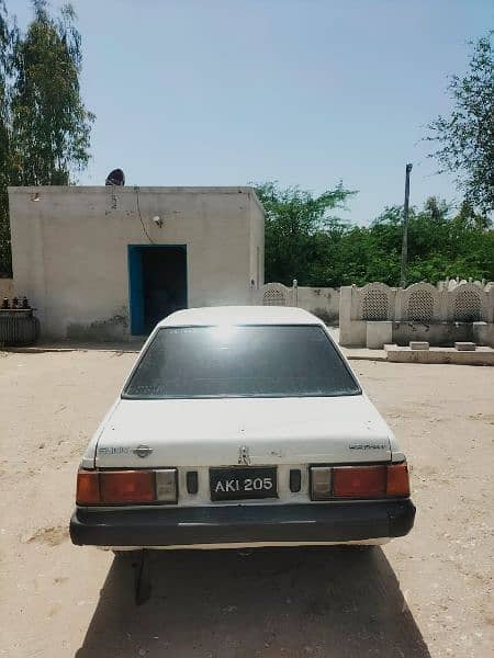 Nissan Sunny 1985 4