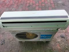 HAIER SPLIAT AC 1.5 TON NON INVERTER FOR SALE