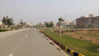 Residential Plot Of 5 Marla Is Available For Sale In Oasis Orchard Faisalabad