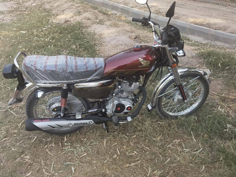 Honda 125 special edition 5