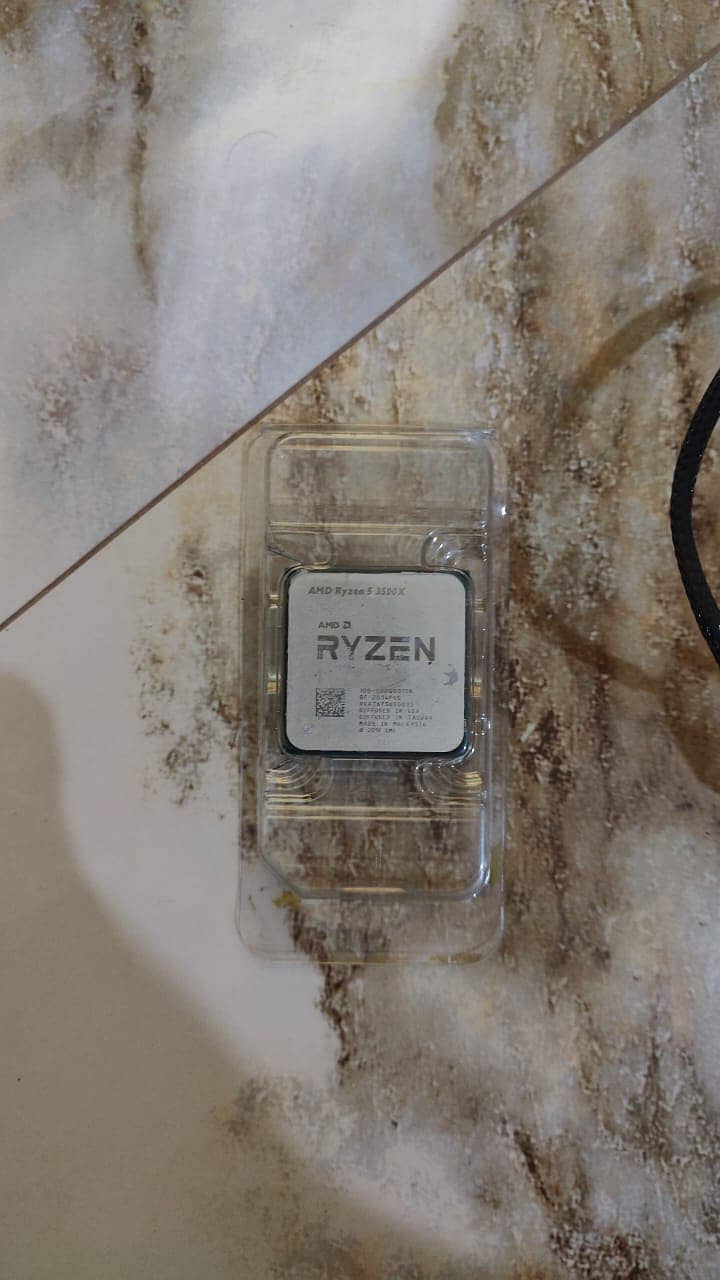 AMD Ryzen 5 3500X 0