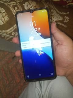 infinix hot 40 pro in 16/256 in 10/10 condition