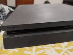 PS4 Slim 1Tb + 9Games