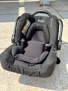 Graco Baby Car Seat/Cot for sale