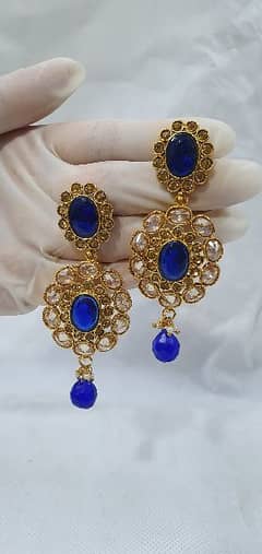 these are beautiful blue earnings / urgent sale