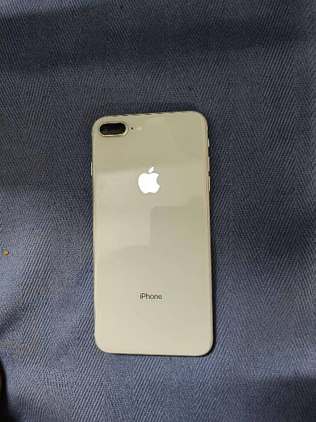 iphone 8 plus.     03049715150 3