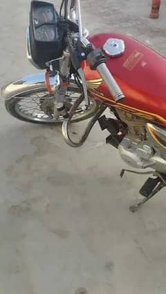 Honda 125cc self start my WhatsApp 03253243400