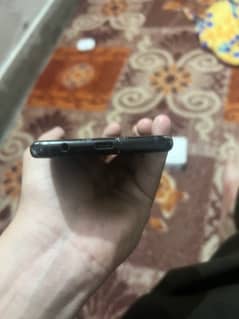 samsung A8 2gb glass break finger ok