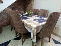 Dining table of pure wood with 6 chairs
