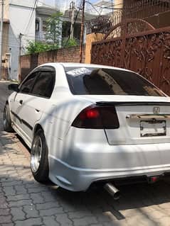 Honda Civic EXi 2005