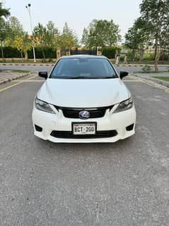 Lexus CT200h 2011 sunroof full option