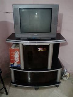 sale my Akira tv and trolly