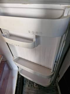 Home Used Fridge 14cuft in 40k