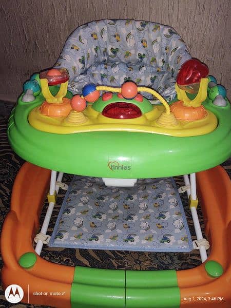 *tinnies* Baby Walker + Rocking Chair 1